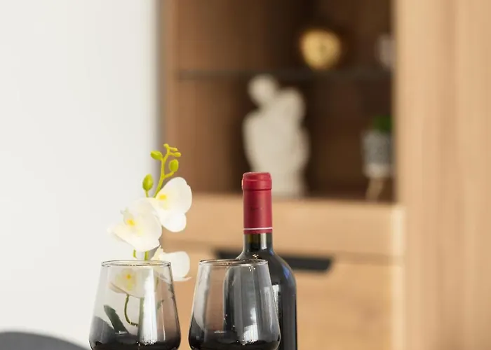 H&o Sunset Gold Paphos