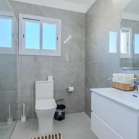 H&o Sunset Gold Apartament Pafos