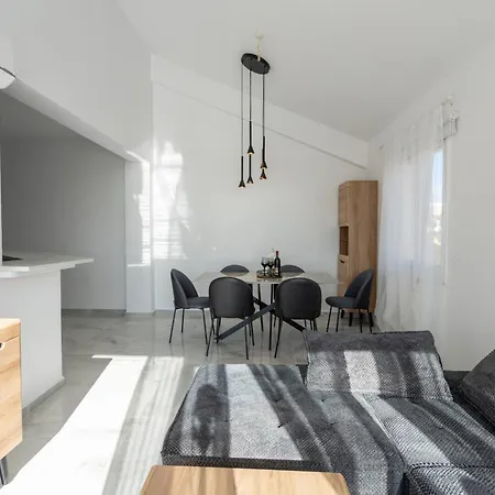 H&o Sunset Gold Apartament *