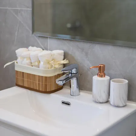 H&o Sunset Gold * Pafos