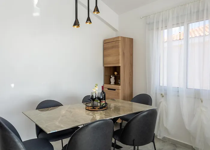 H&o Sunset Gold Apartmán *