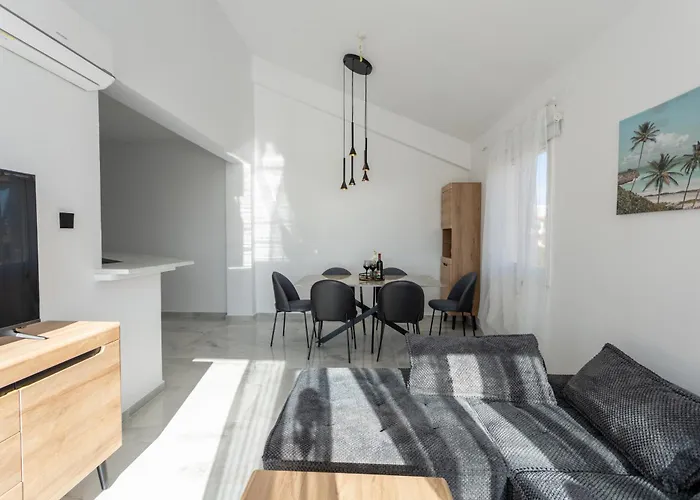 H&o Sunset Gold Apartment *