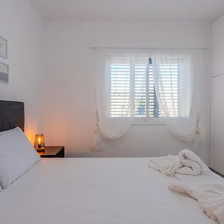 아파트 H&o Sunset Gold 파포스